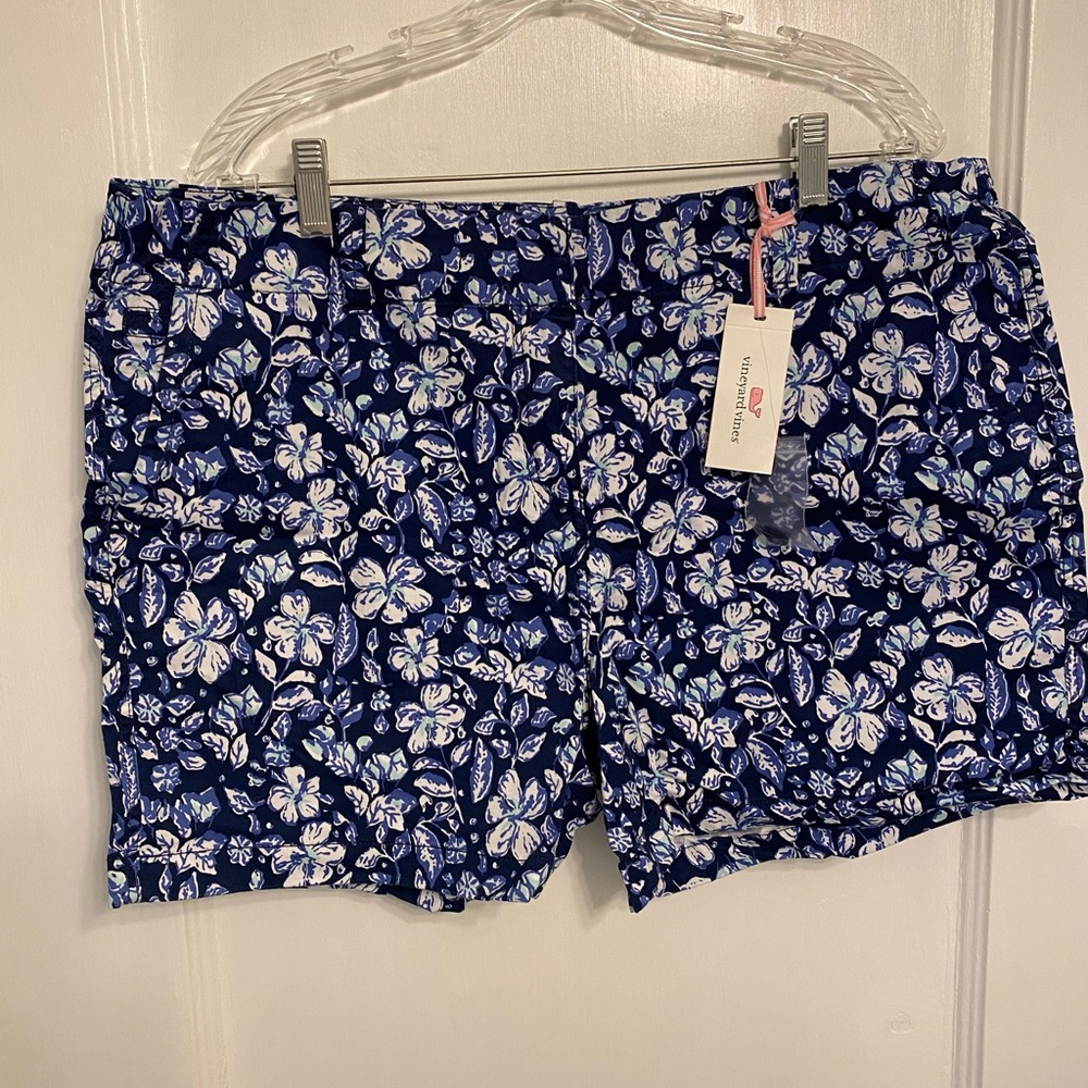 NWT Vineyard Vines Everyday Shorts